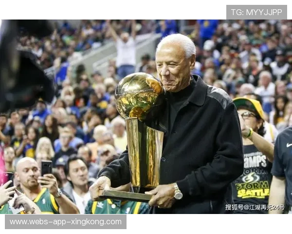 兰尼·威尔肯斯千胜传奇落幕!亚特兰大那场第1000胜被永记 兰尼·威尔肯斯千胜传奇落幕!亚特兰大那场第1000胜被永记