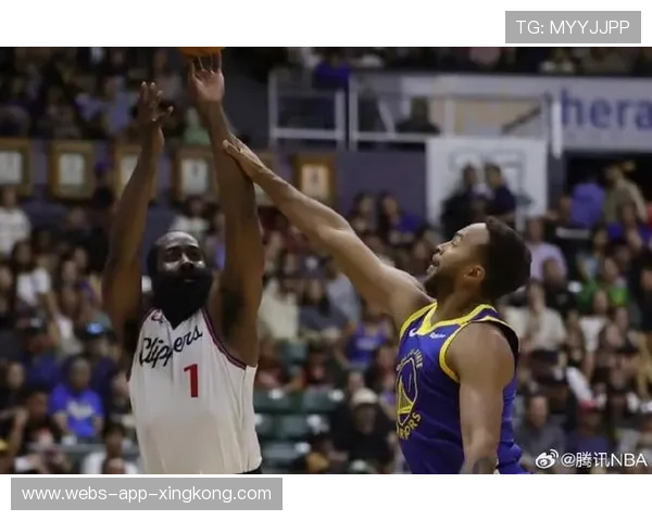 绝杀连播夜：两场压哨同时上演，NBA史诗级夜晚！