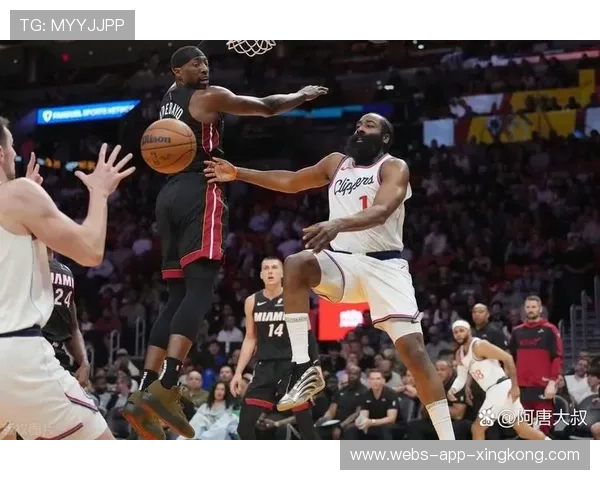 NBA热火连续打成反击回合,对手阵型被拉散