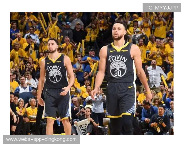 勇士队续约球队核心，打造王朝基础，勇士队的