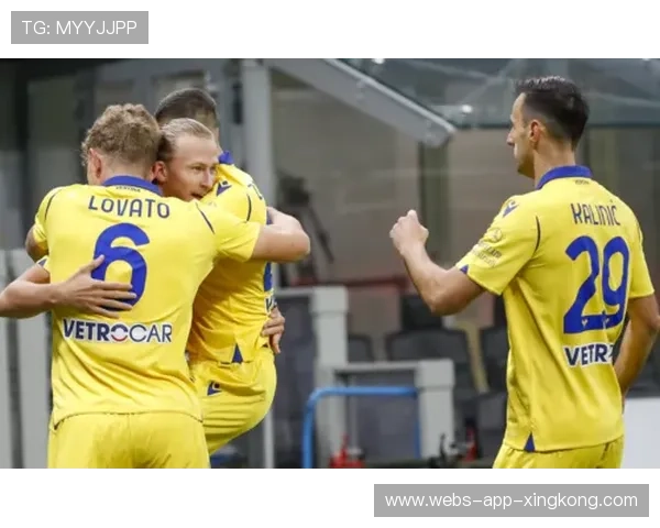 国际米兰—帕尔米耶里门前补射成功