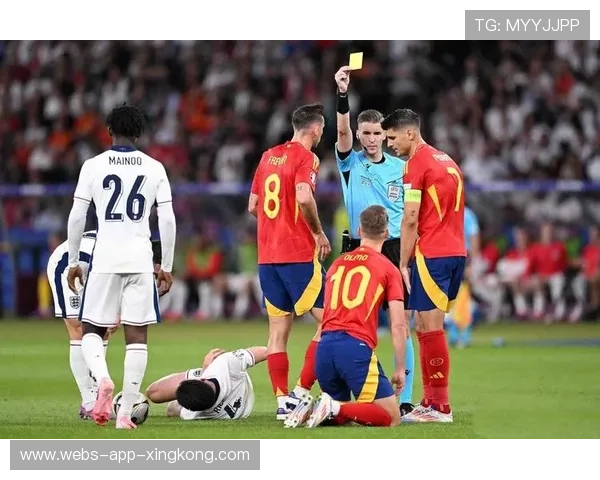 罗德里中距离远射重炮轰穿球网