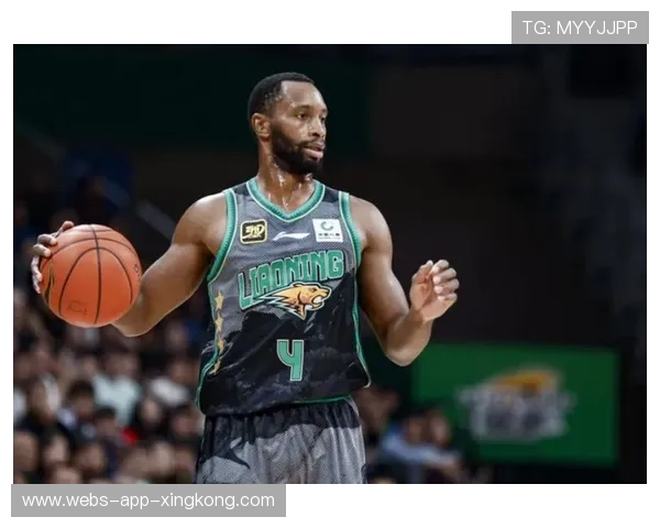 弗格突破造犯规，辽宁罚球命中