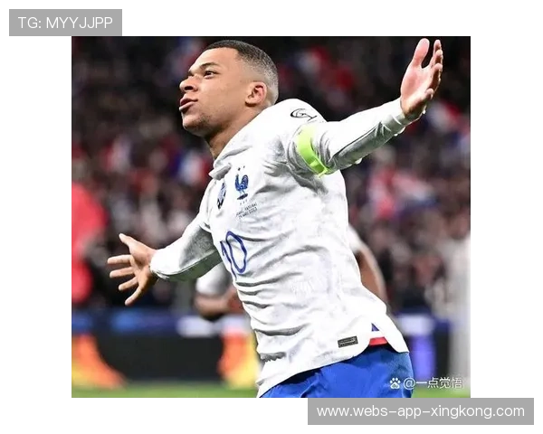 法国天才姆巴佩中路一脚抽射入网，前场威胁持续升级